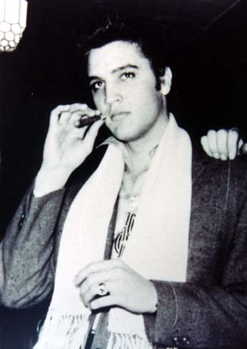 Elvis Presley - Zigarre