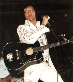 Elvis Presley - Gitarre/Palace