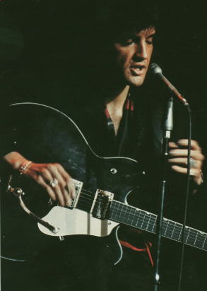 Elvis Presley - With Guitar